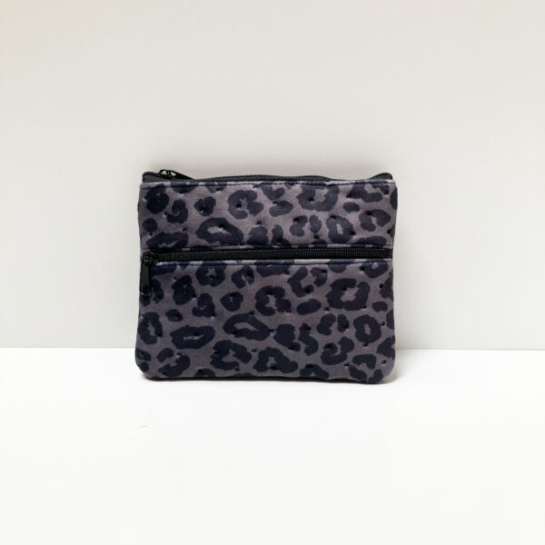 Monedero terciopelo acolchado gris y negro