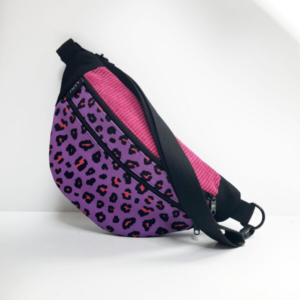 RIÑONERA BUM BAG S LEOPARDO FUCSIA Y MORADA